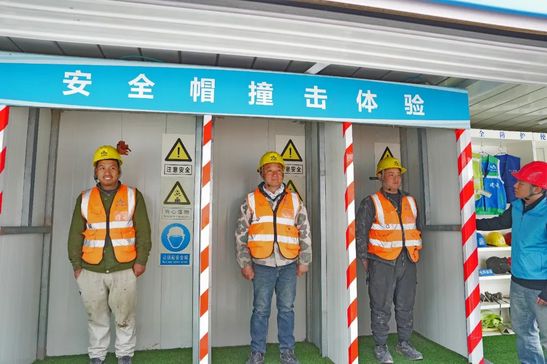 1745806052819041719.jpg 1745806052819041719.jpg